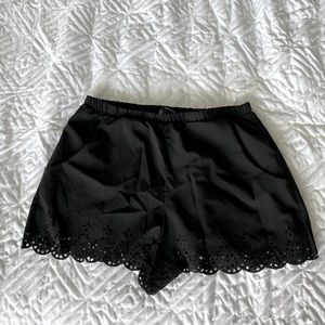 Forever 21 Black Scallop design Shorts